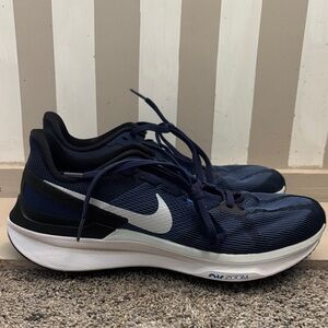 Nike Men's Navy Athletic Shoes